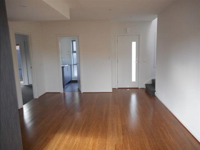 Light & Bright Two Bedroom Townhouse