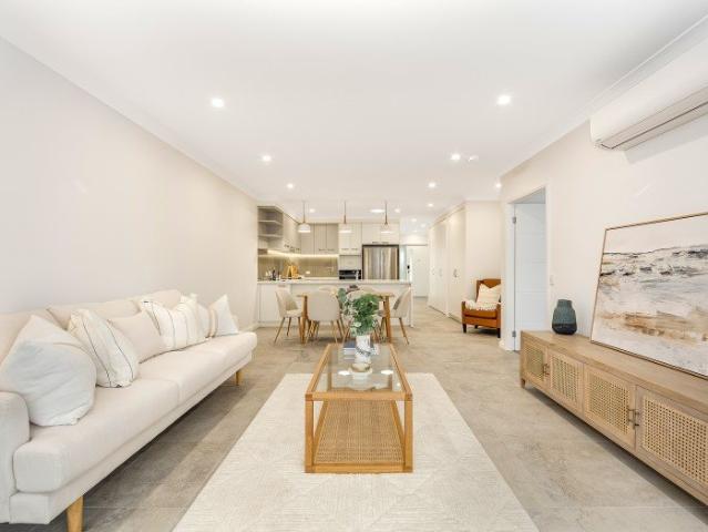 Light & bright two bedroom villa with alfresco area