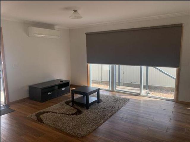 Light & Bright Villa Unit!