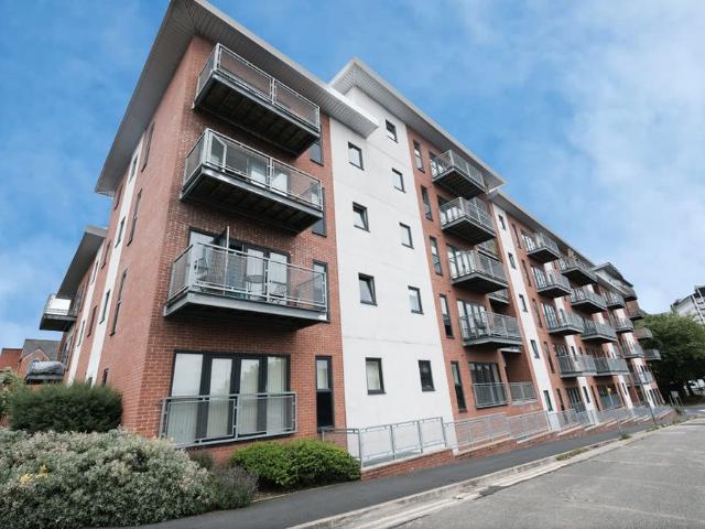 Light Buildings, Lumen Court