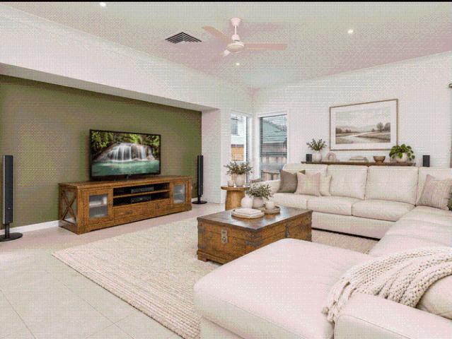 Light Filled 5 Bedroom Lowset in Wakerley with Ducted Air Conditioning