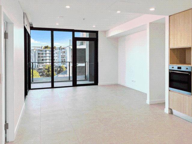 Light Filled 75m² One Bedroom Apartment with Expansive Windows & Secure Parking