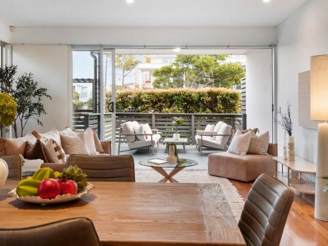 Light Filled Coastal Living in a Coveted Beachside Position