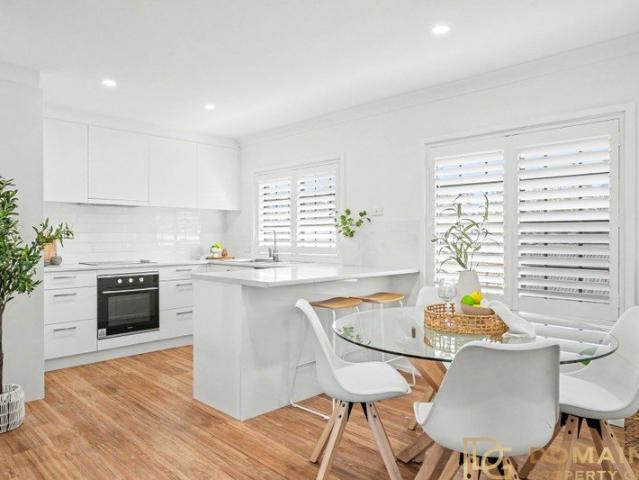 Light Filled Coastal Living Opposite the Waterfront
