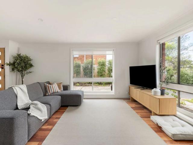 Light Filled Coastal Retreat in Prime Blairgowrie Location