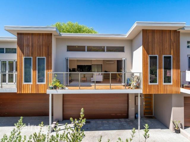 Light filled, contemporary family home