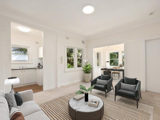 Light filled character apartment in Fairland Flats
