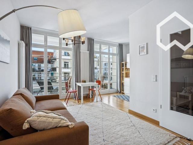 Light Filled City Home, Berlin Amsterdam Apartments for Rent