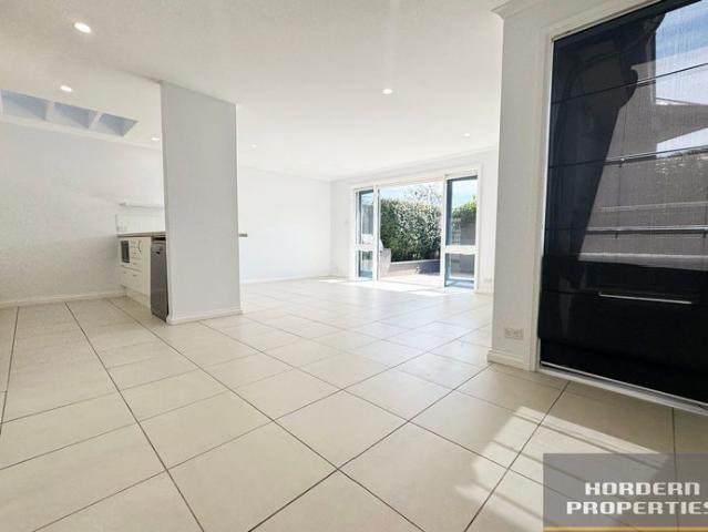 Light Filled Cremorne Home with Garden Retreat