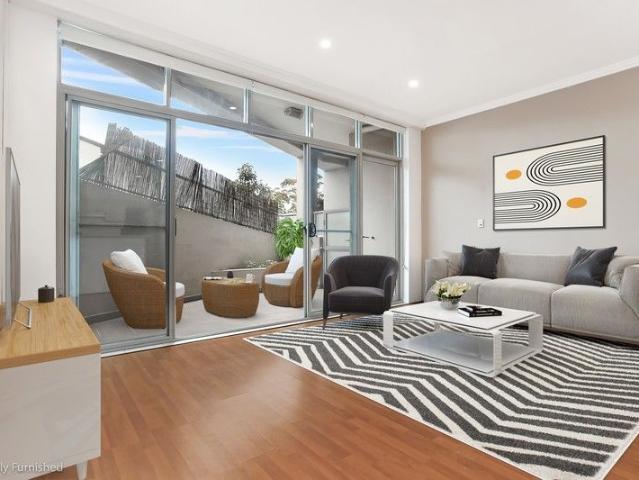 Light Filled and Airy Courtyard Apartment in Lifestyle Location