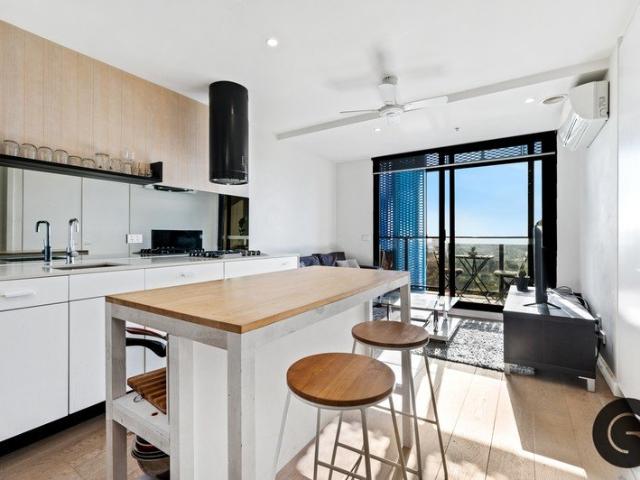 Light Filled And Luxurious ICONIC Living