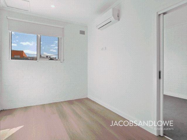 Light filled and Stylish – 1 Bedroom Unit Near the Beach