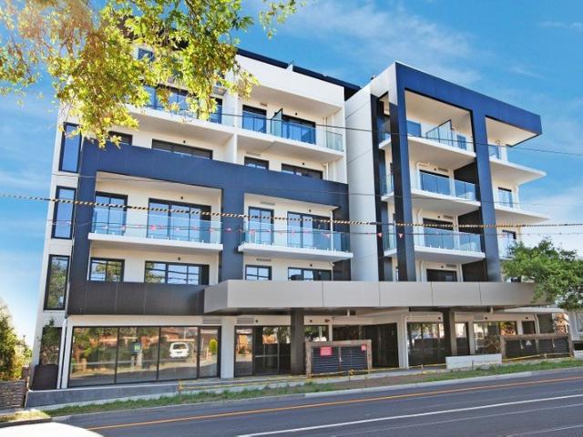 Light Filled Apartment Offering Space, Style & Convenience