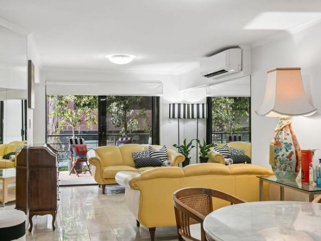 Light Filled Apartment Opposite Kings Park Unfurnished