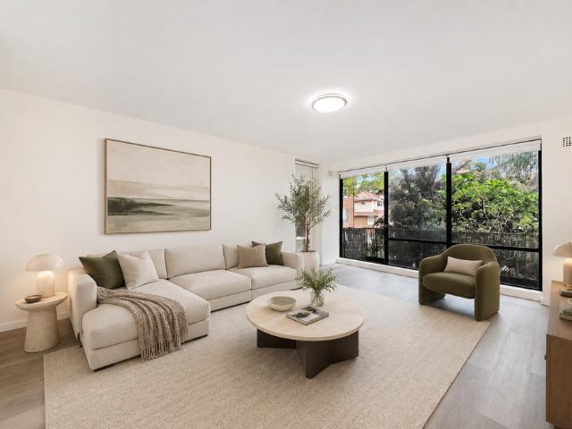 Light filled Apartment in a Prestigious Costal Pocket