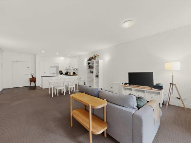 Light Filled Apartment in Great Location