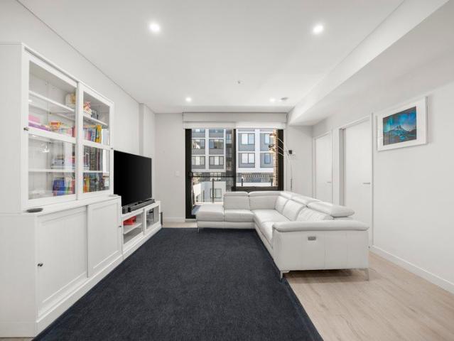 Light Filled Apartment in the Heart of Caringbah