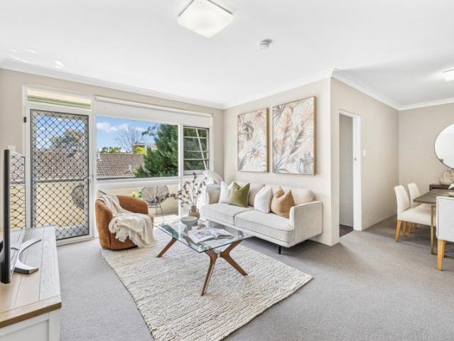 Light Filled Apartment in the Heart of Cremorne