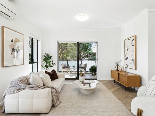 Light filled apartment renovated to an exceptional standard