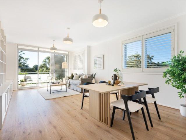 Light Filled Apartment with Leafy North East Outlooks
