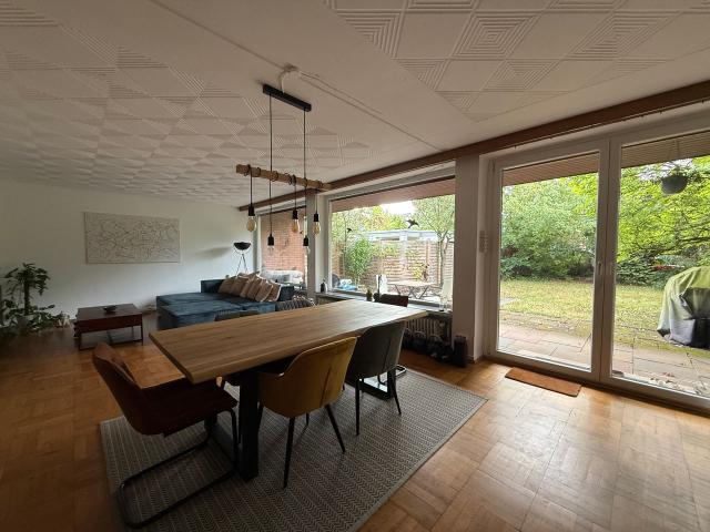 Light filled Ground Floor Apartment with Private Garden & Home Office, Dusseldorf Amsterdam Apartments for Rent
