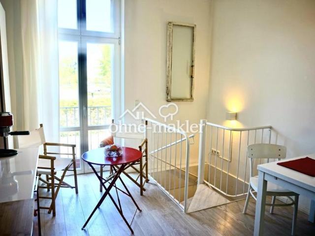 Light Filled Designer Apartment near Glienicker Bridge – All Inclusive Rent