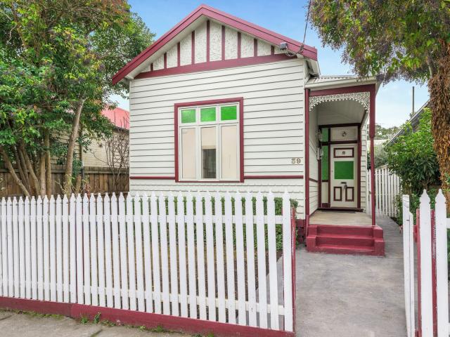 Light Filled Edwardian with North Facing Living and Unbeatable Convenience