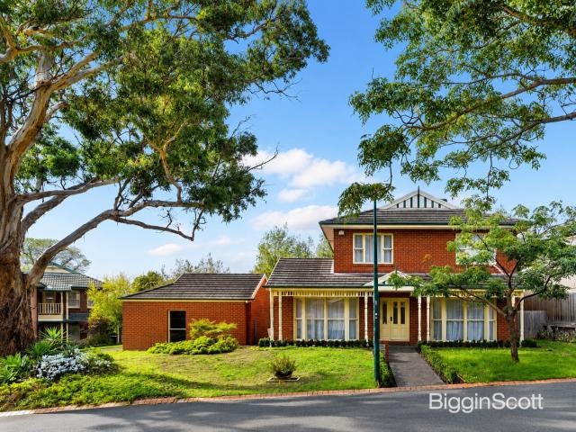 Light Filled Family Home in Prime Kew Location