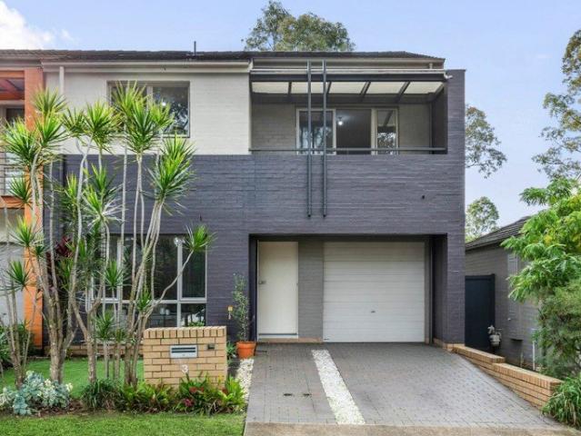 Light Filled Family Living with North Facing Garden