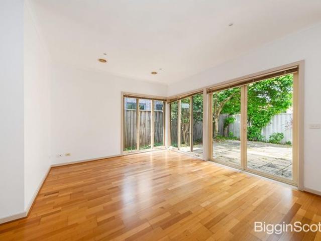 Light Filled Family Living in the Prestigious Glen Waverley School Zone