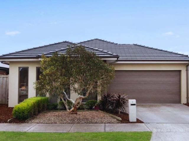 Light Filled Family Sanctuary in Cloverton Estate