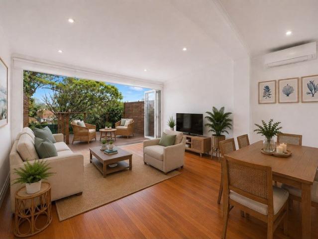 Light Filled, Freshly Painted Home Just Moments from Mosman Village