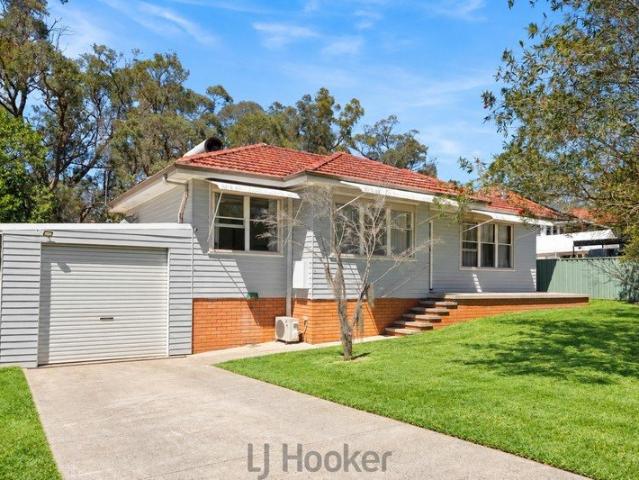 Light Filled Home in a Family Friendly Area