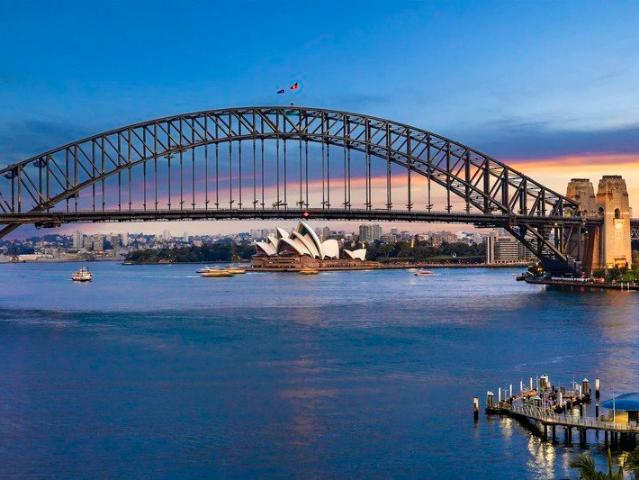 Light Filled Harbourfront Haven with Iconic Sydney Views
