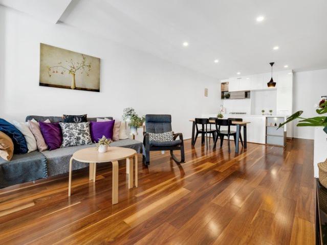 Light Filled Inner City Living with a Dedicated Study!