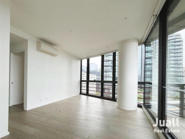 Light Filled One Bedroom Apartment with Balcony and Contemporary Design in Docklands