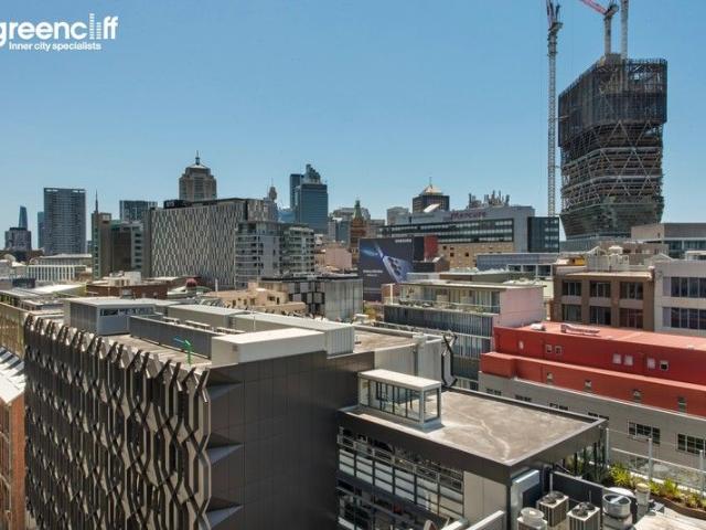 Sun drenched One Bedroom in Central Park Precinct