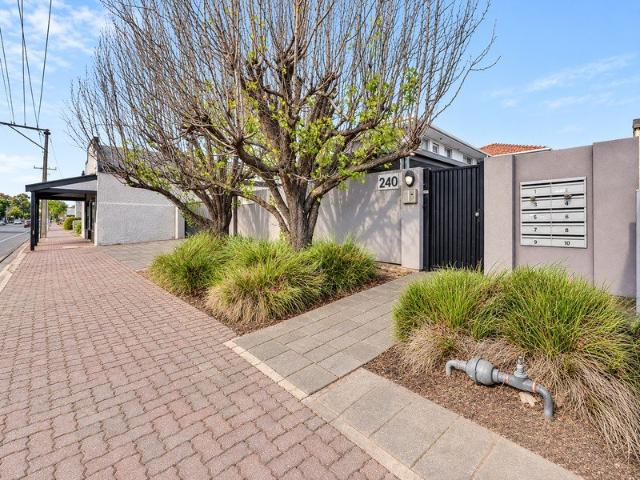 Light Filled One Bedroom Unit with Convenient Living