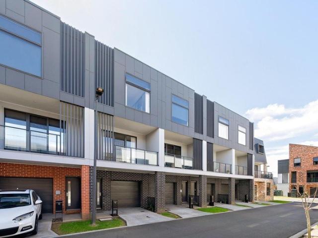 Light filled, low maintenance and superbly connected