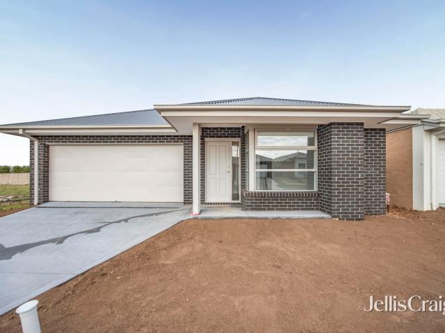 Light filled, low maintenance living with room for the whole family!
