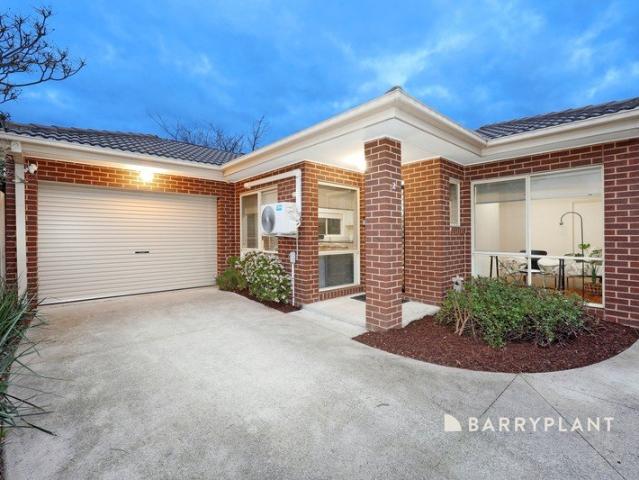 Light Filled, Low Maintenance Living in Knoxfield