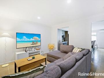 Light Filled Living in Nowra