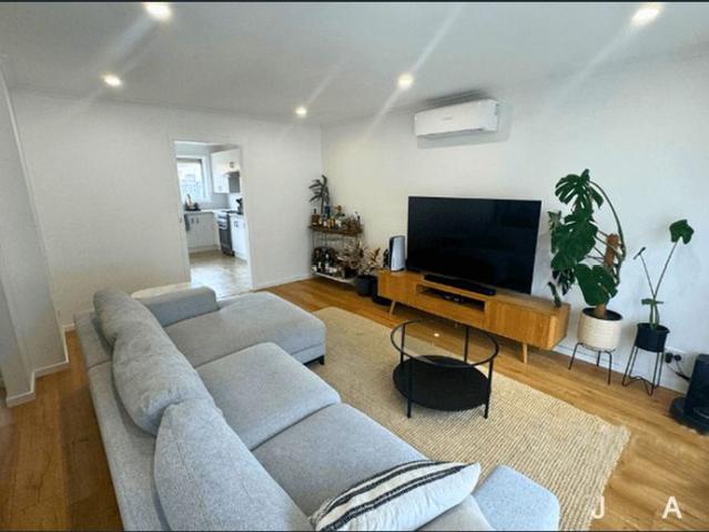 Light Filled Living in a Convenient Altona North Location