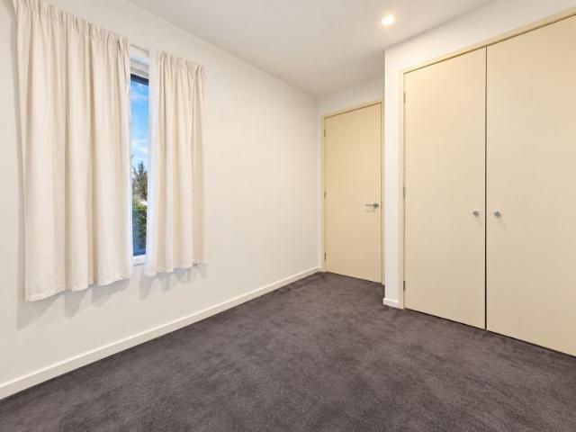 Light Filled Living in a Prime Mordialloc Location