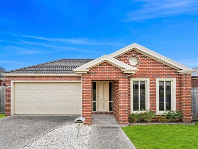 Light Filled Living in the Heart of Waurn Ponds
