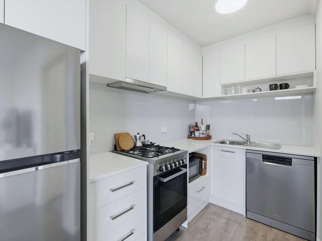 Light Filled Living in the Heart of Carnegie – available furnished