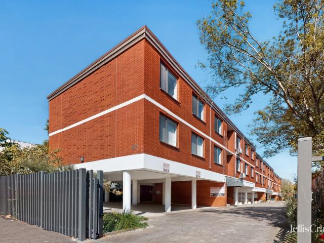 Light Filled Living in the Heart of Flemington