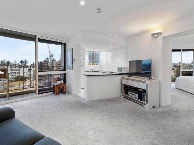 Light Filled Living in the Heart of Glenelg