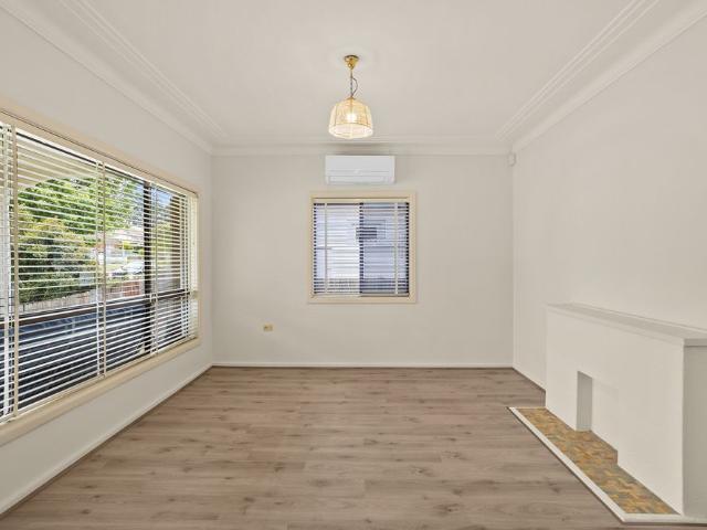 Light Filled Living in the Heart of Keiraville