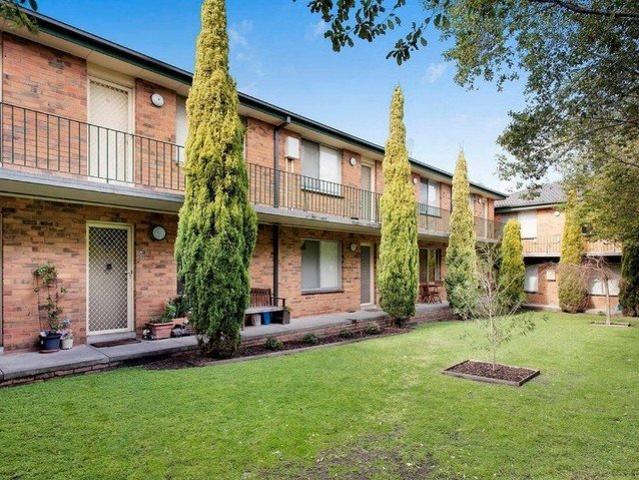 Light Filled Living in the Heart of Mentone